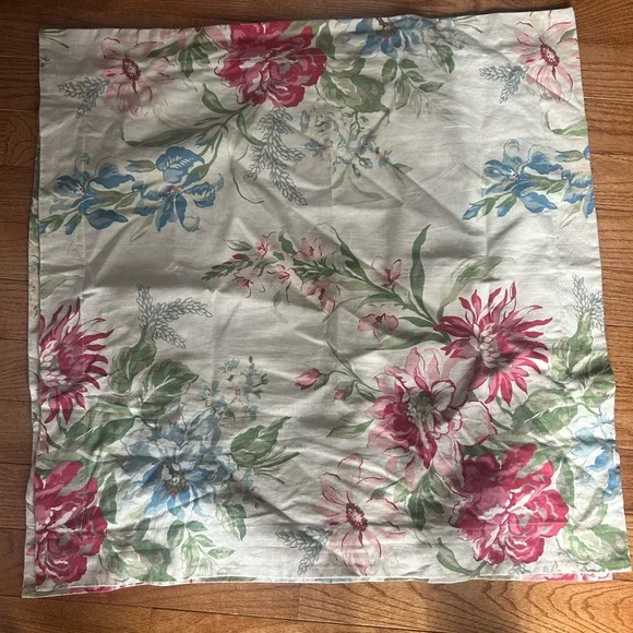 New Pottery Barn Marla Euro Shams (two shams) floral linen blend - Picture 1 of 9